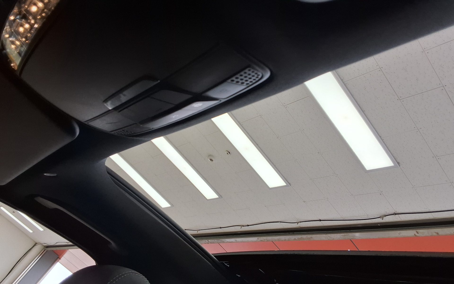 مرسيدس بنز E Class 2019 E300