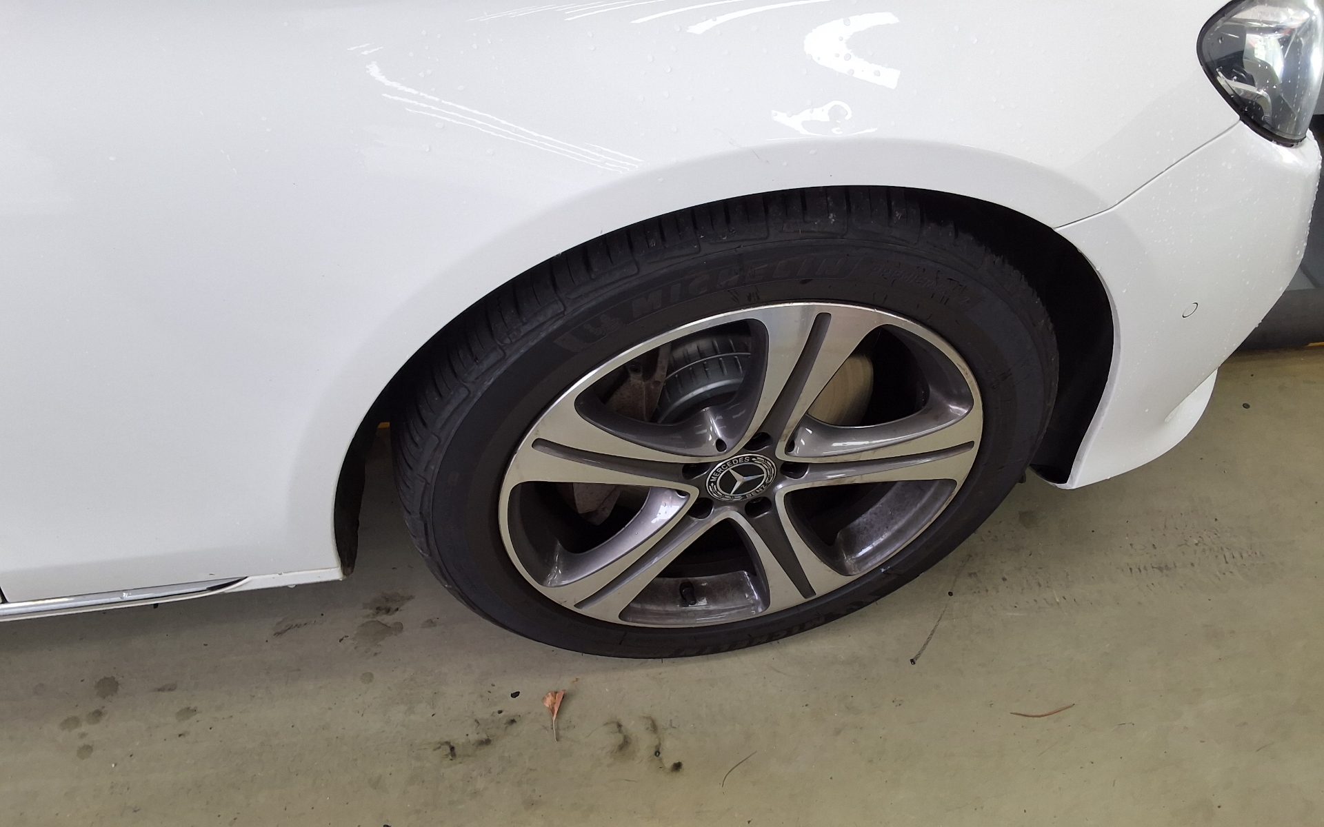 مرسيدس بنز E Class 2019 E300