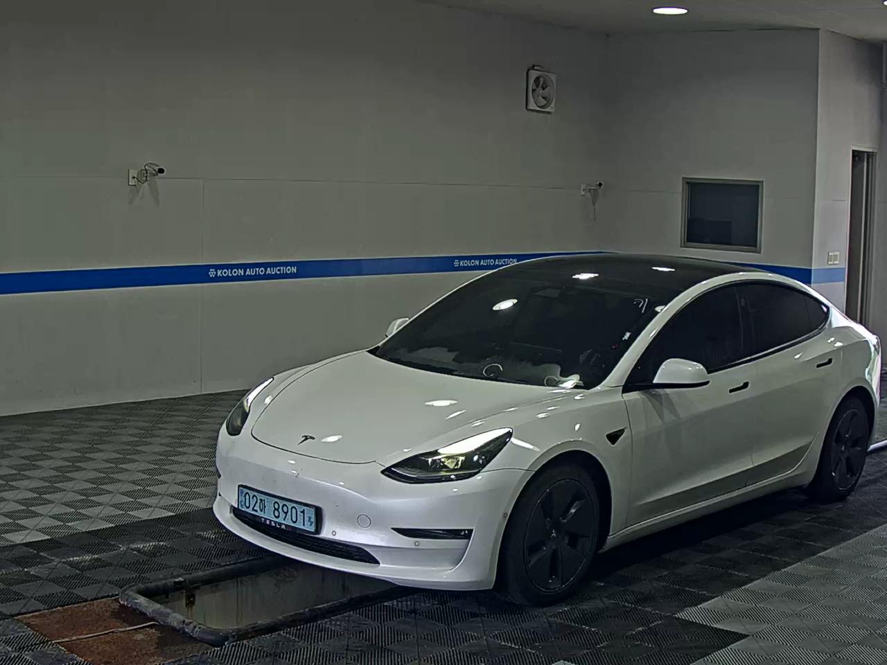 تيسلا Model 3