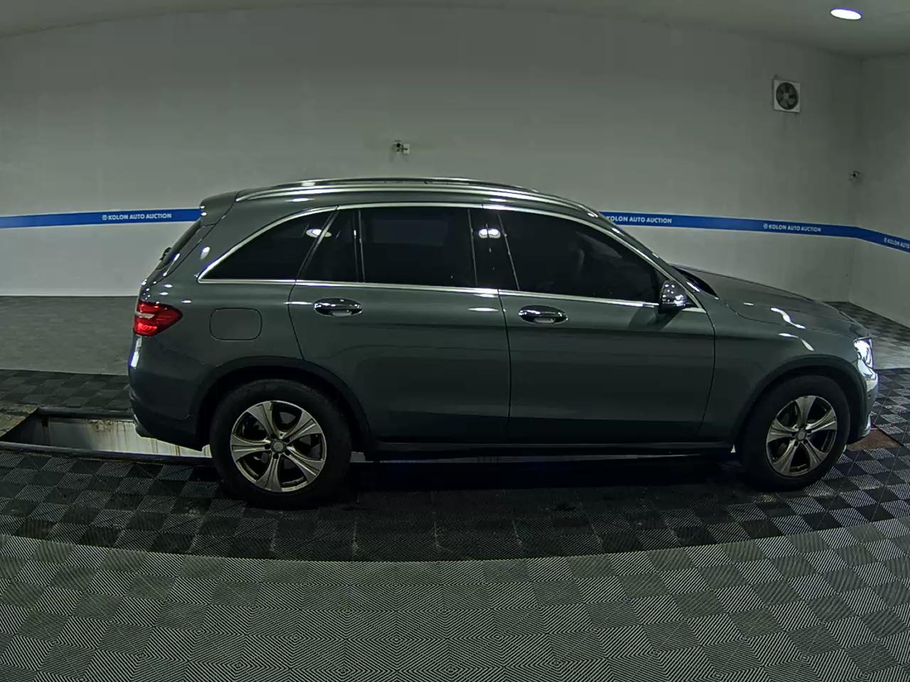 مرسيدس بنز جي إل سي Class 2017 4MATIC