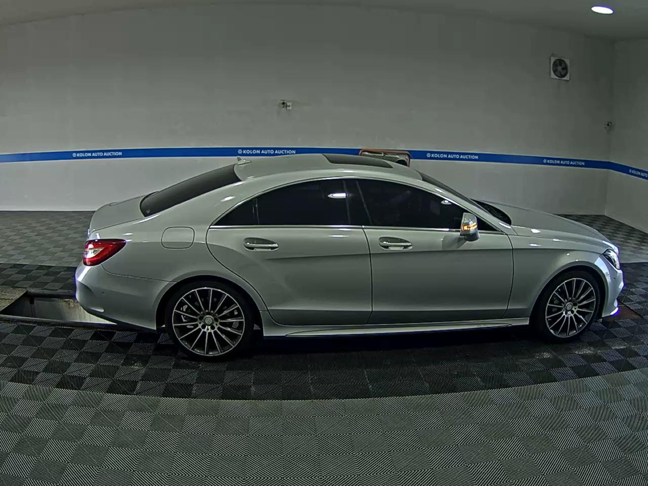 مرسيدس بنز سي إل إس Class 2015 CLS400