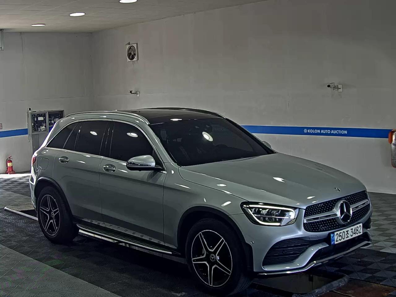 مرسيدس بنز جي إل سي Class 2022 4MATIC