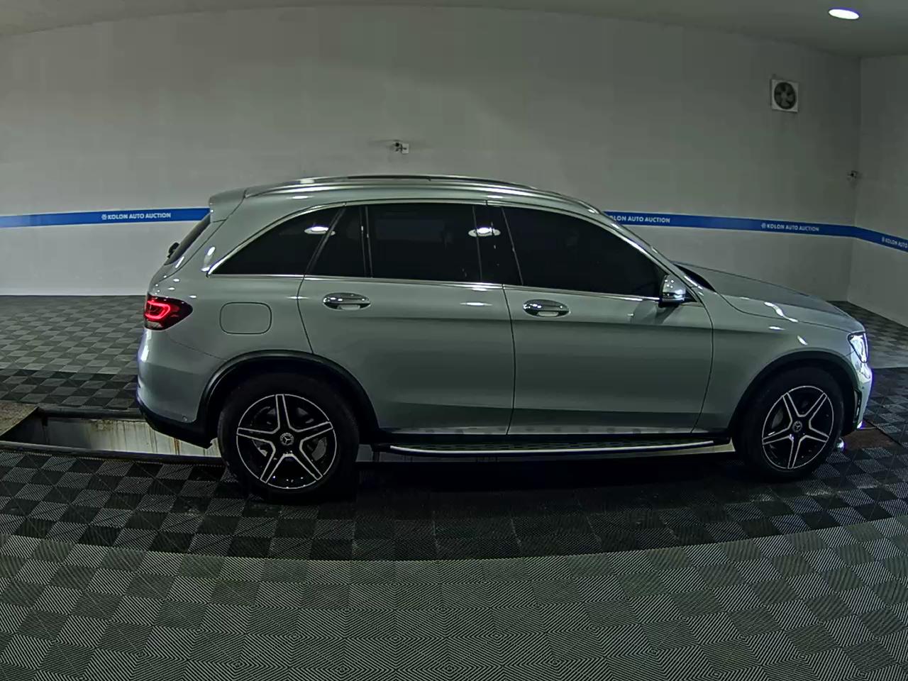 مرسيدس بنز جي إل سي Class 2022 4MATIC
