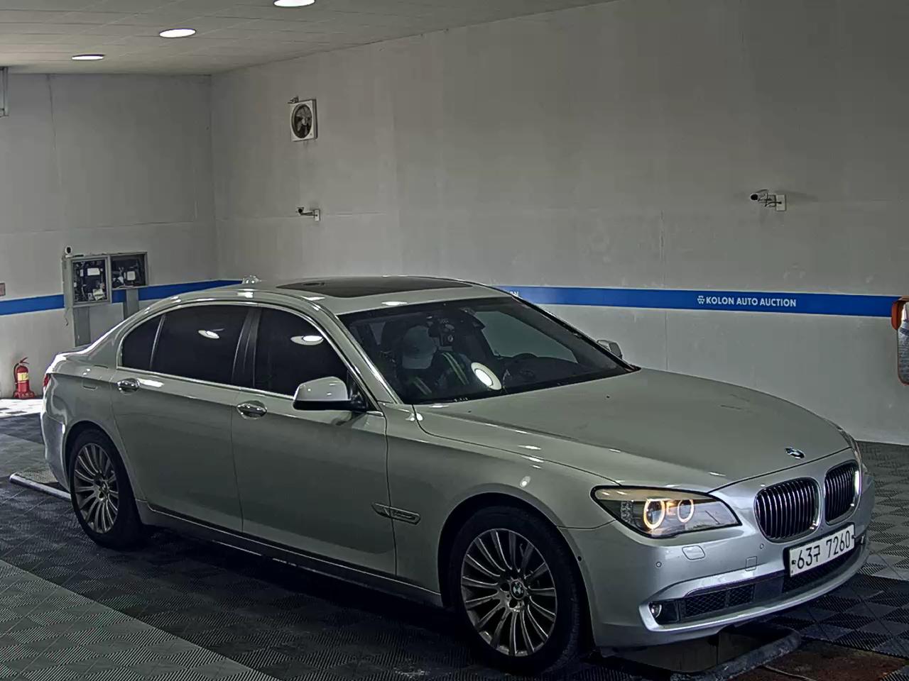 بي إم دبليو 7 Series 2012 740Li