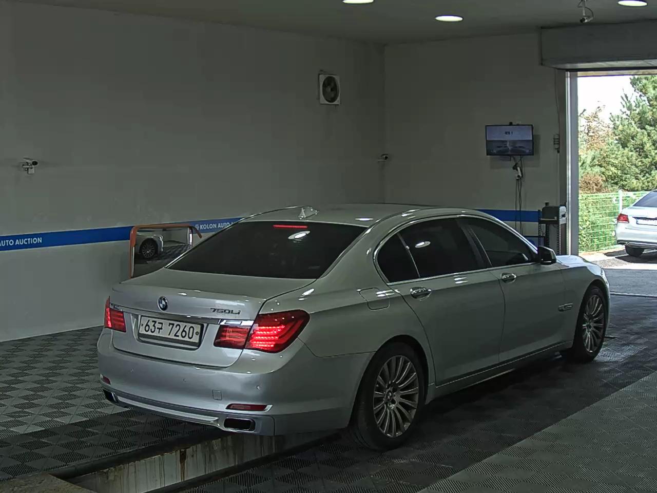 بي إم دبليو 7 Series 2012 740Li