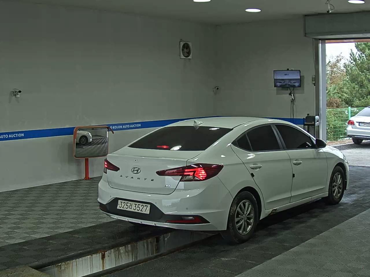 هيونداي أفانتي 2019 AD SMART