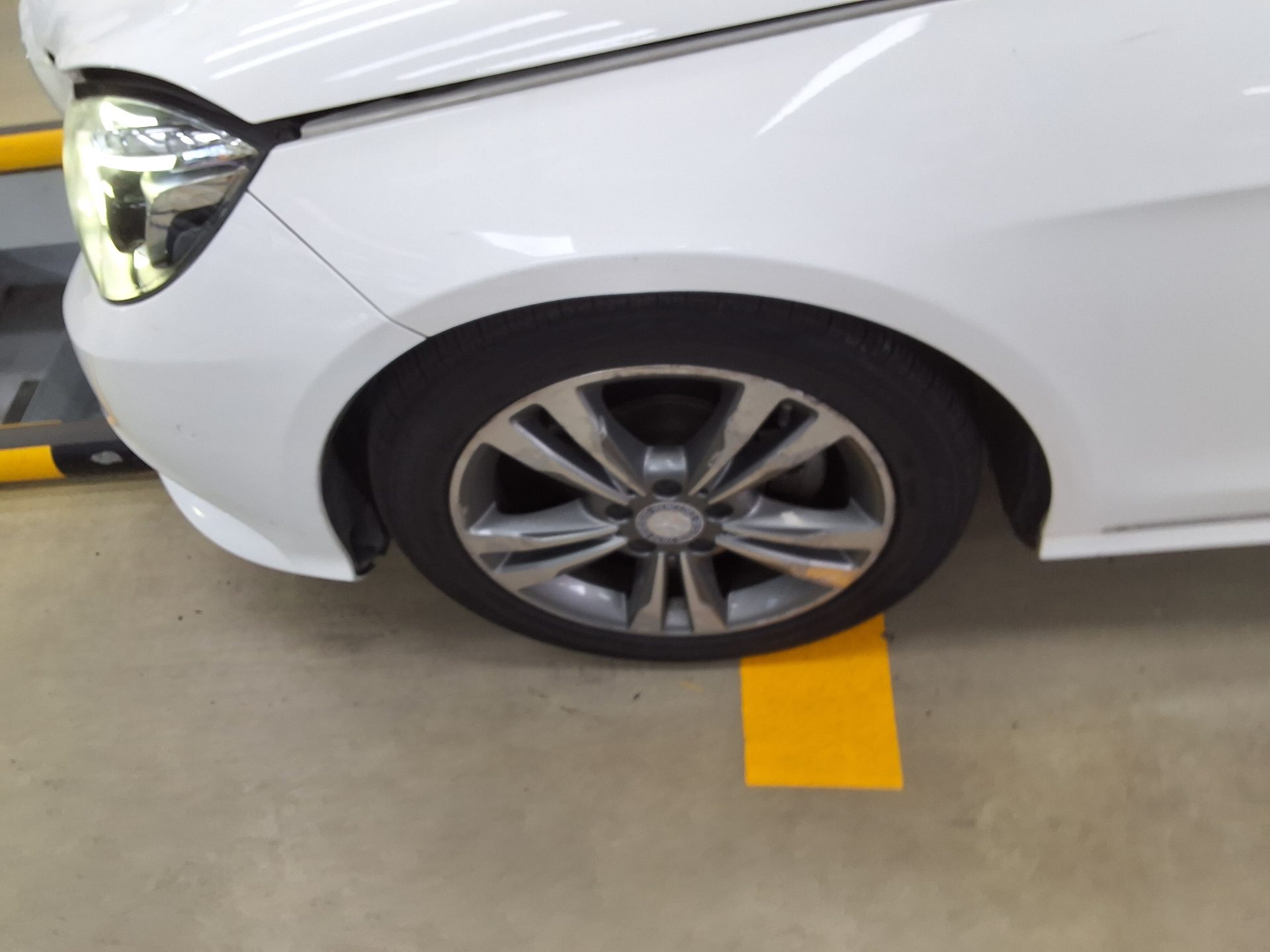 مرسيدس بنز E Class 2015 E220