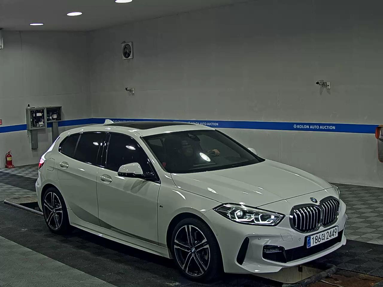 بي إم دبليو 1 Series 2024 SPORT