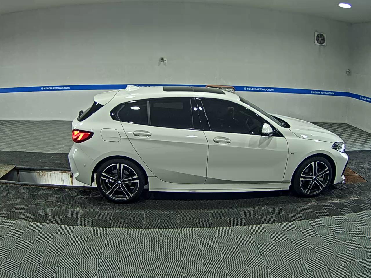 بي إم دبليو 1 Series 2024 SPORT