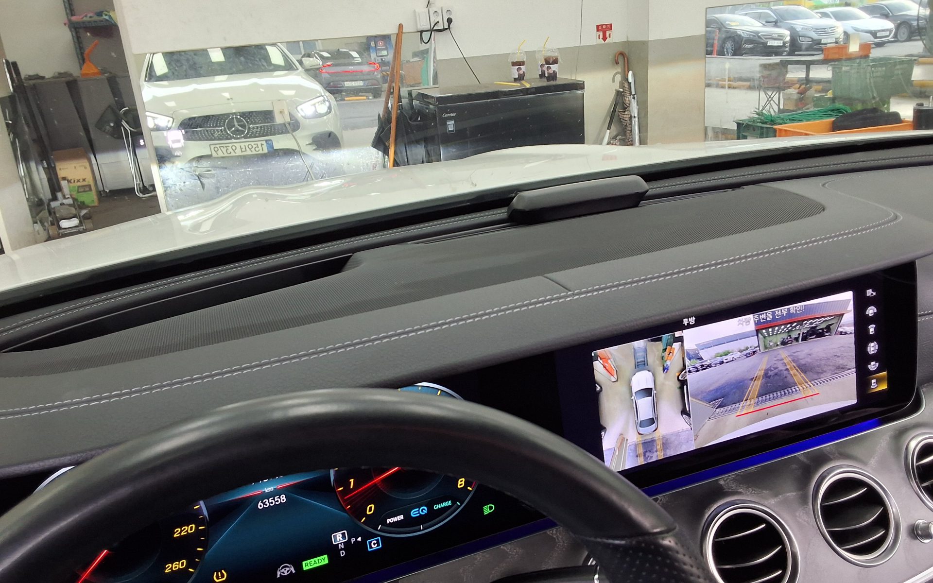 مرسيدس بنز E Class 2022 4MATIC LINE