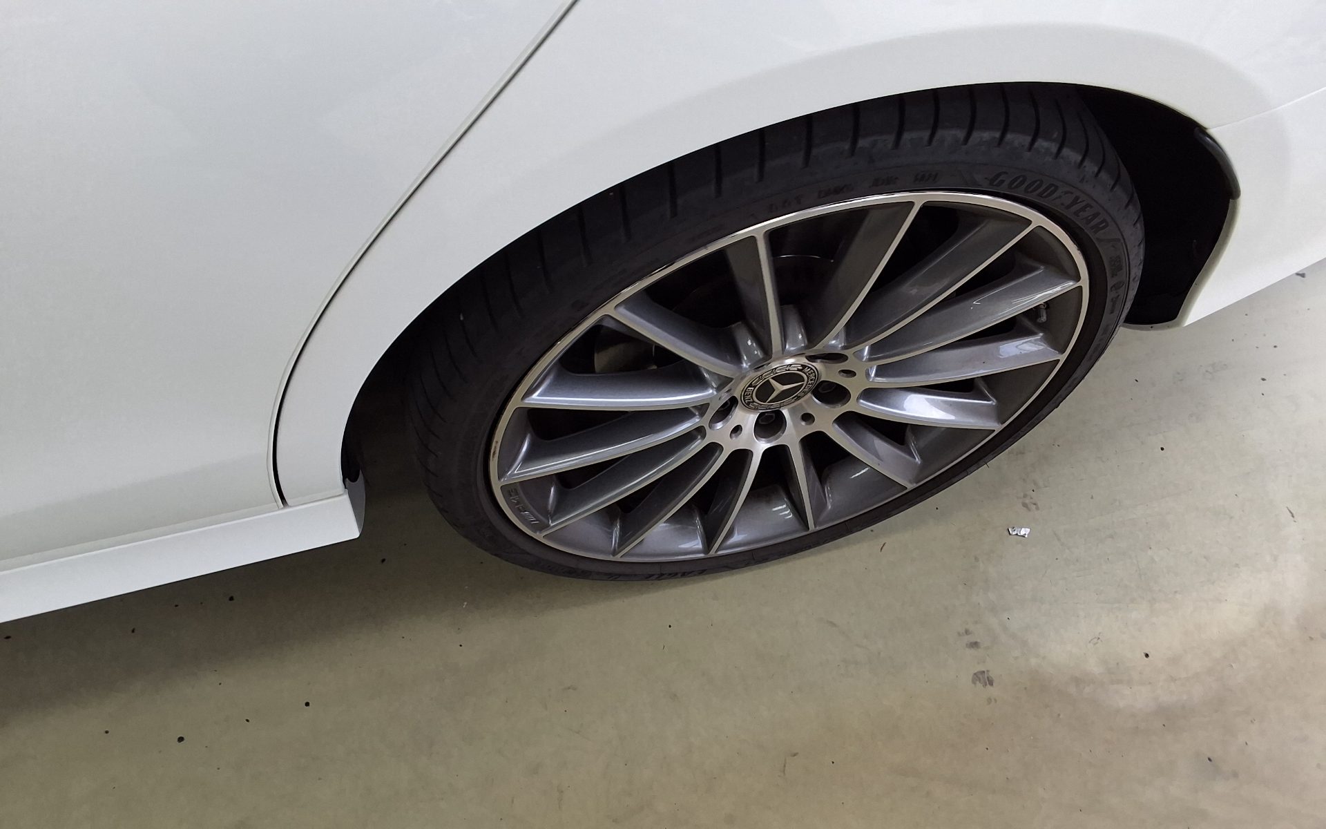مرسيدس بنز E Class 2022 4MATIC LINE