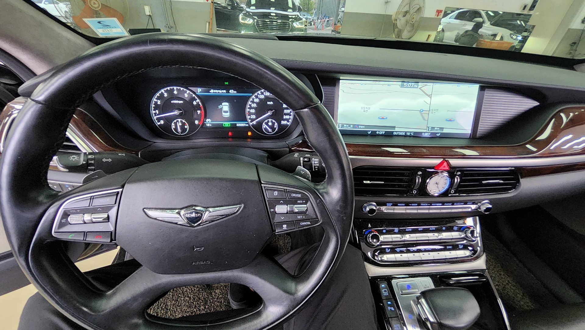 جينيسيس Eq900 2016 دفع رباعي PRESTIGE