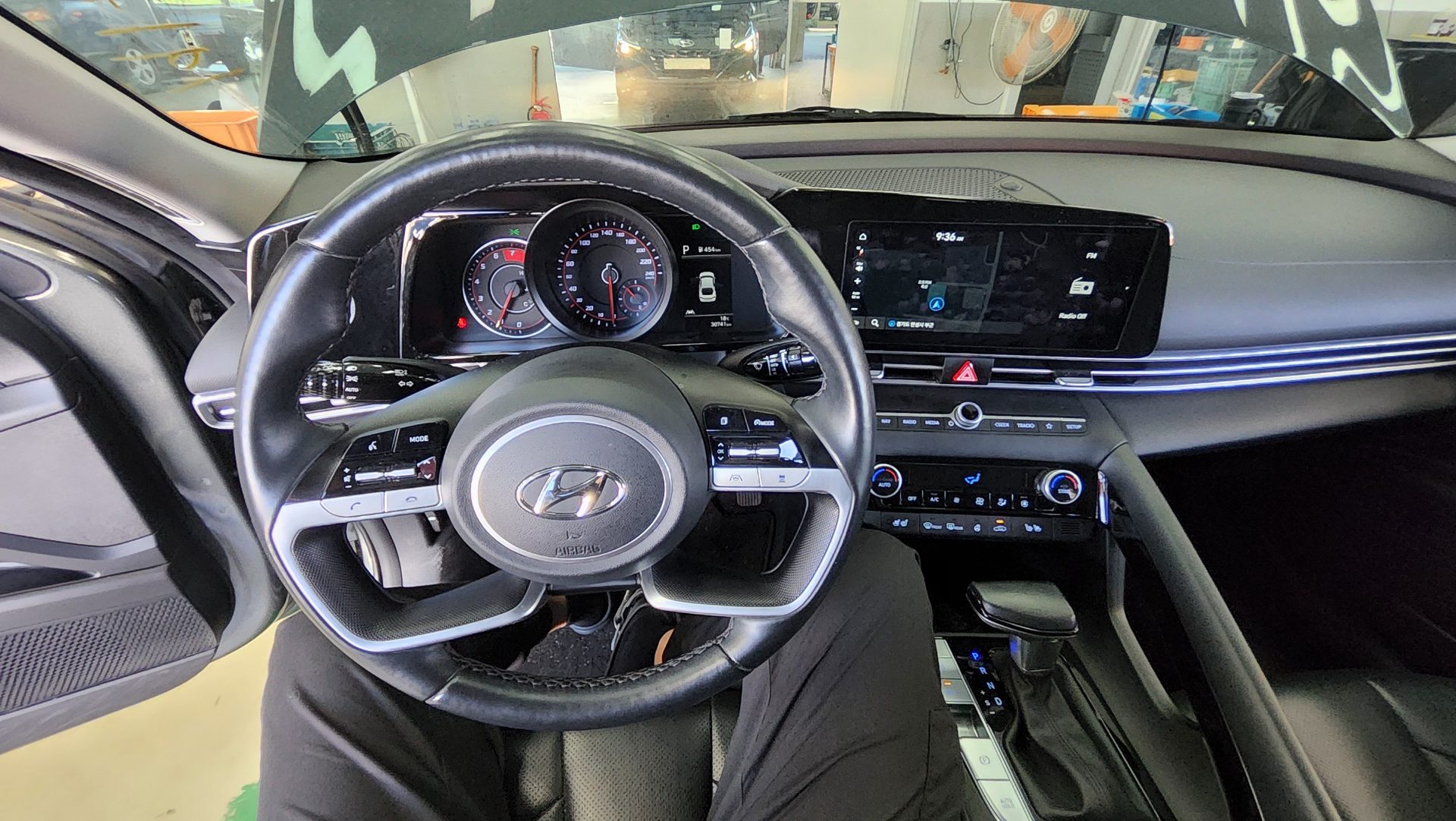 هيونداي أفانتي 2023 MODERN