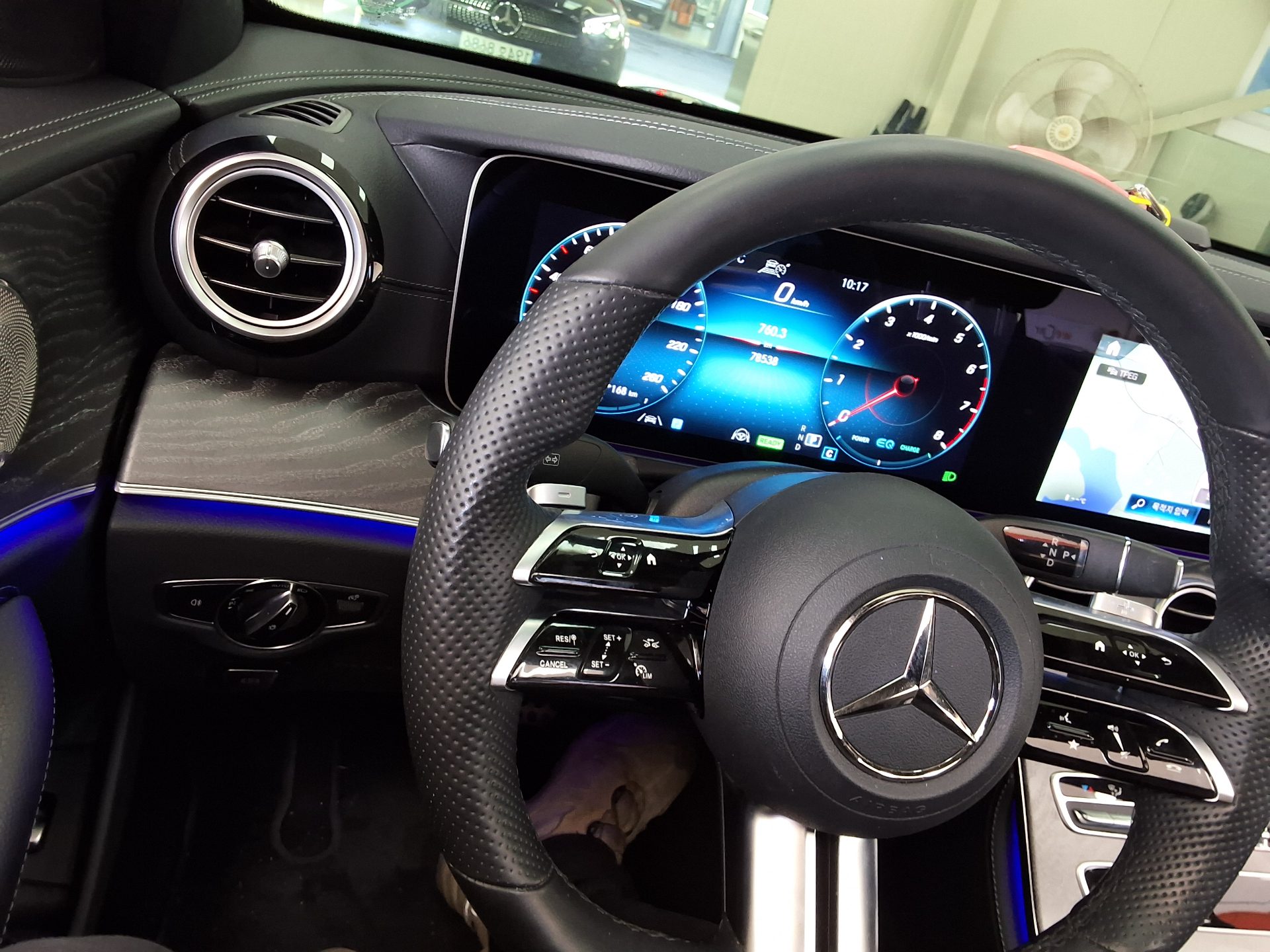 مرسيدس بنز E Class 2022 4MATIC LINE