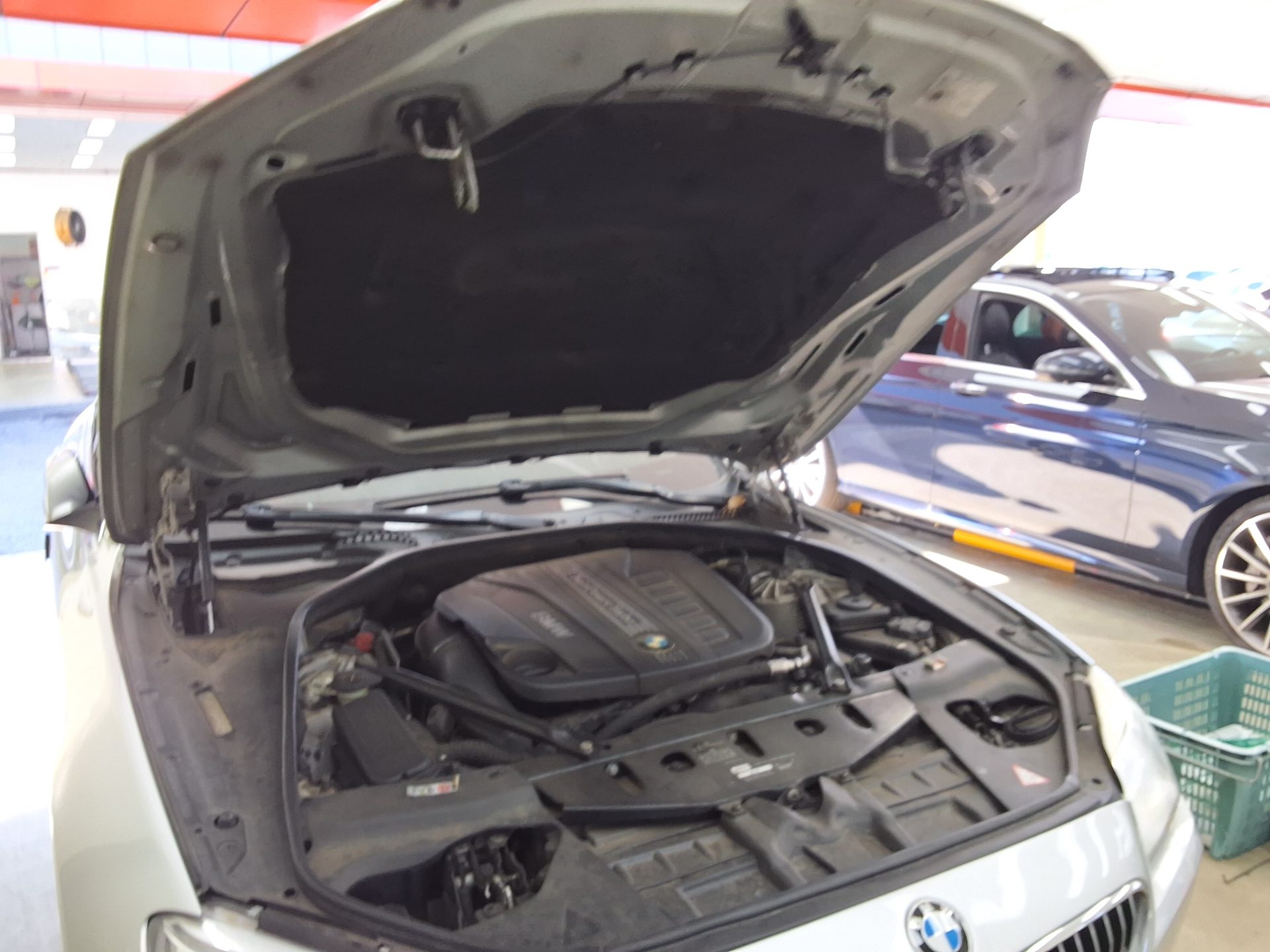 بي إم دبليو 6 Series (3Rd Gen) Gran كوبيه 640D إكس درايف 2013 640d