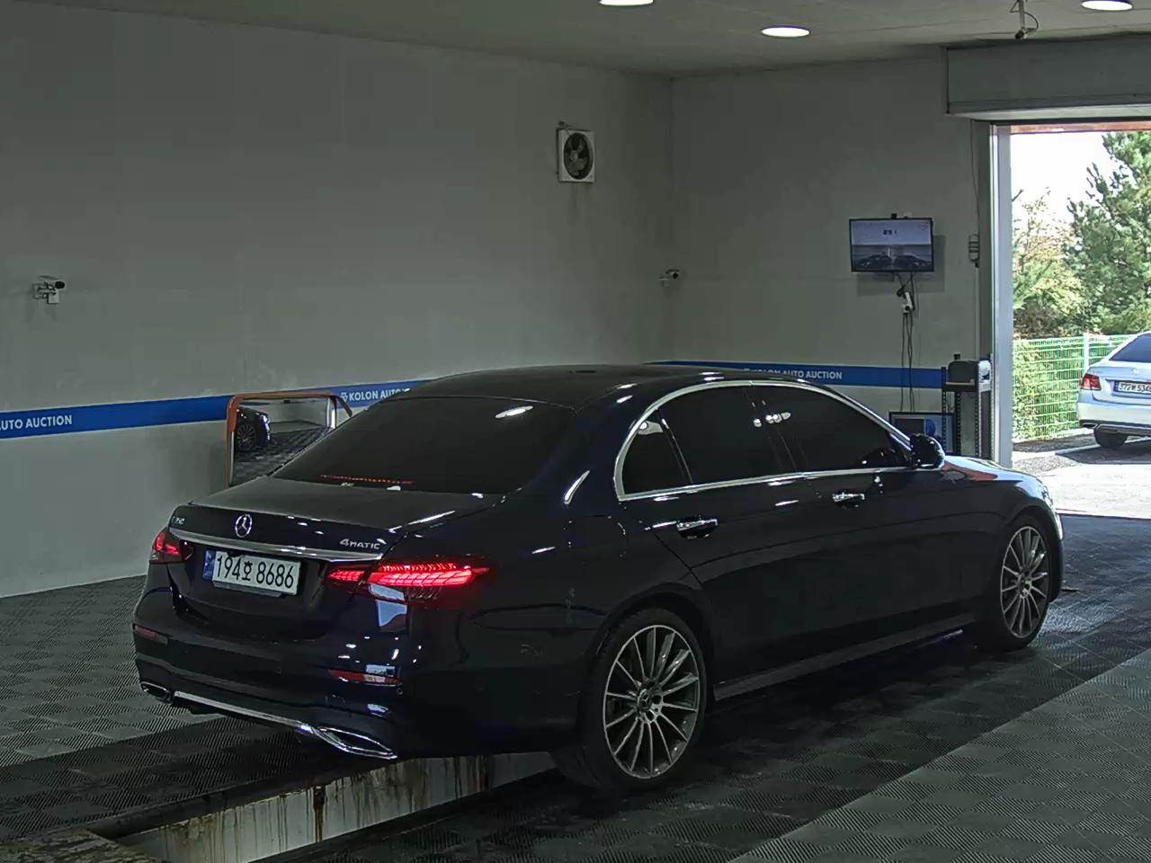مرسيدس بنز E Class 2022 4MATIC LINE