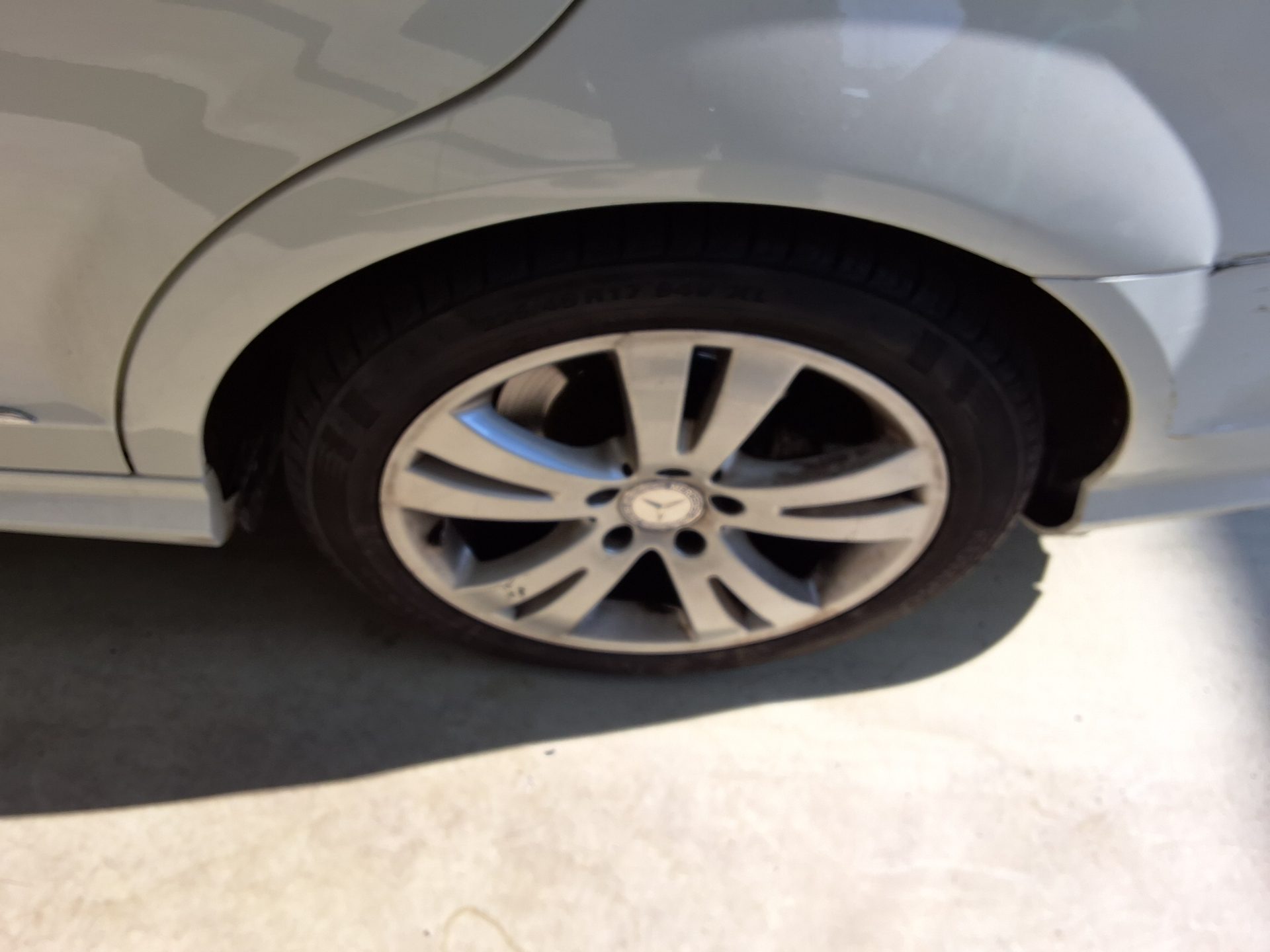 مرسيدس بنز C Class 2011 C200