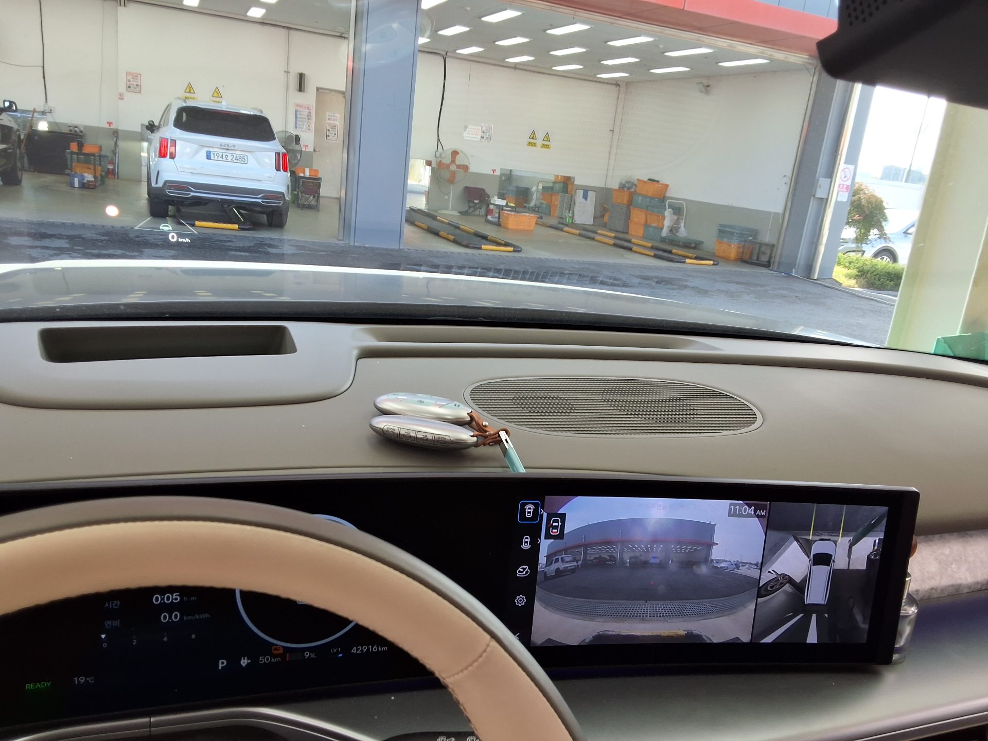هيونداي أيونيك 2025 EV دفع رباعي