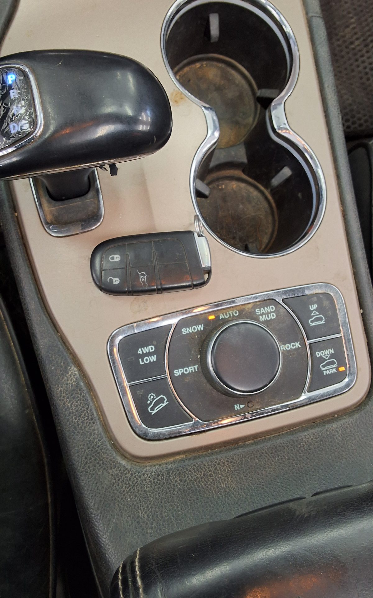 جيب شيروكي 2014 TURBO