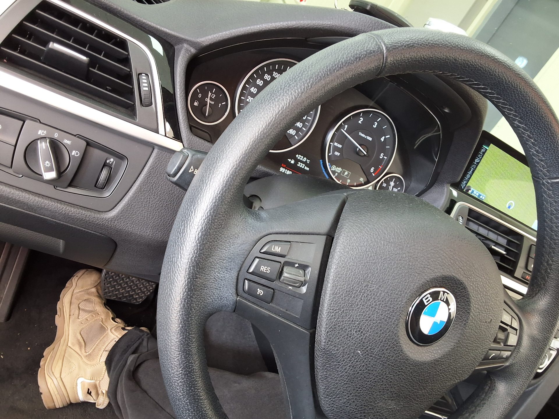 بي إم دبليو 3 Series 2016 320d