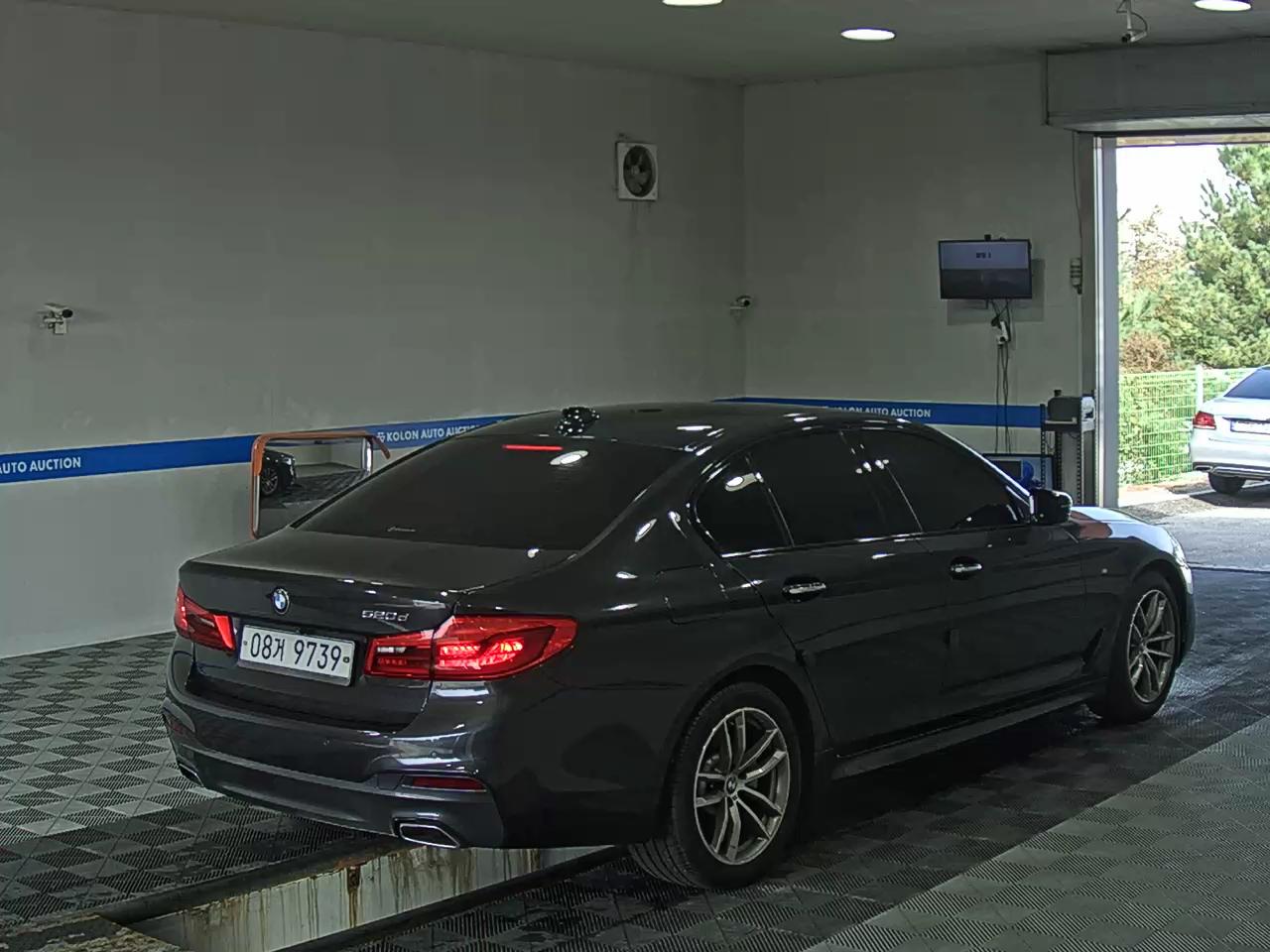 بي إم دبليو 5 Series 2017 SPORT PLUS