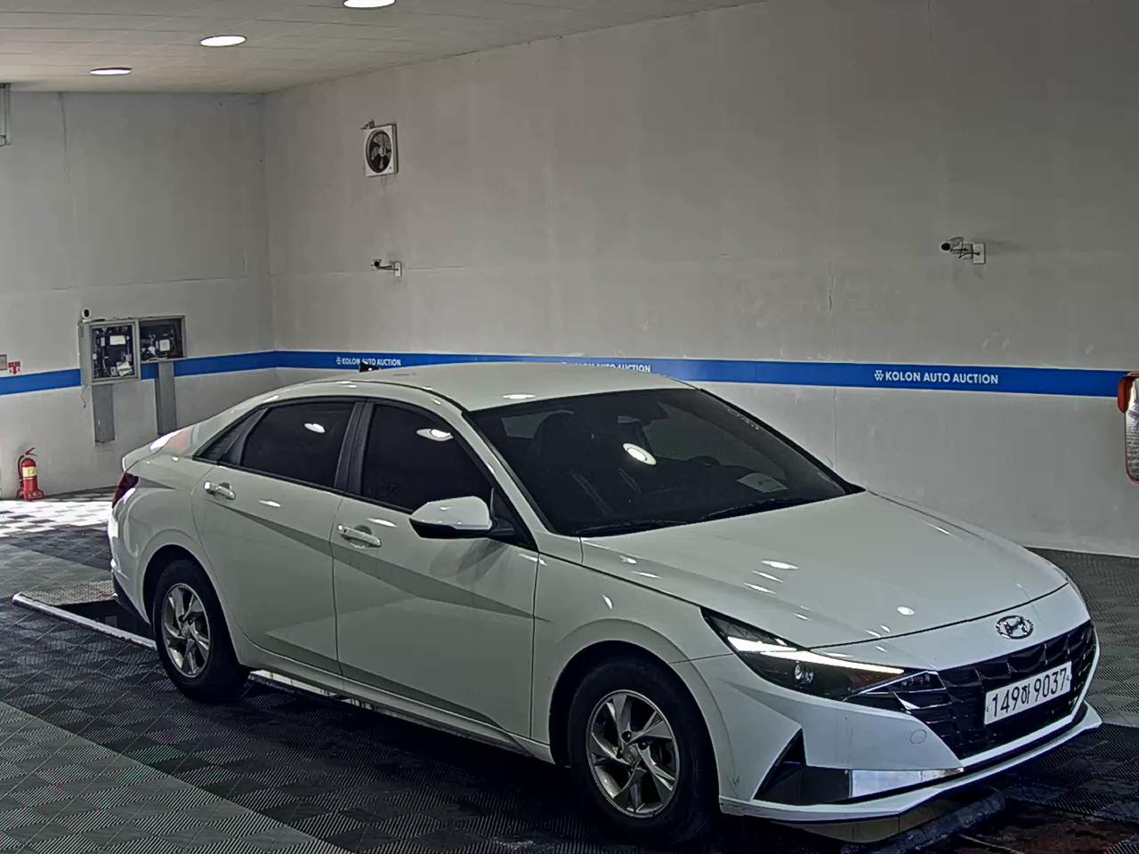 هيونداي أفانتي 2021 MODERN