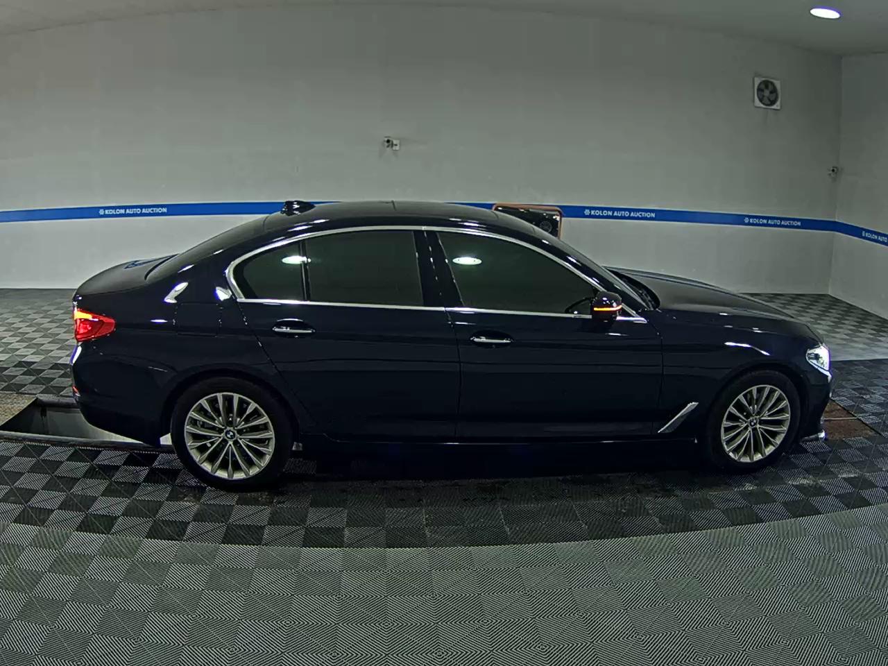 بي إم دبليو 5 Series 2018 فاخر LINE SPECIAL