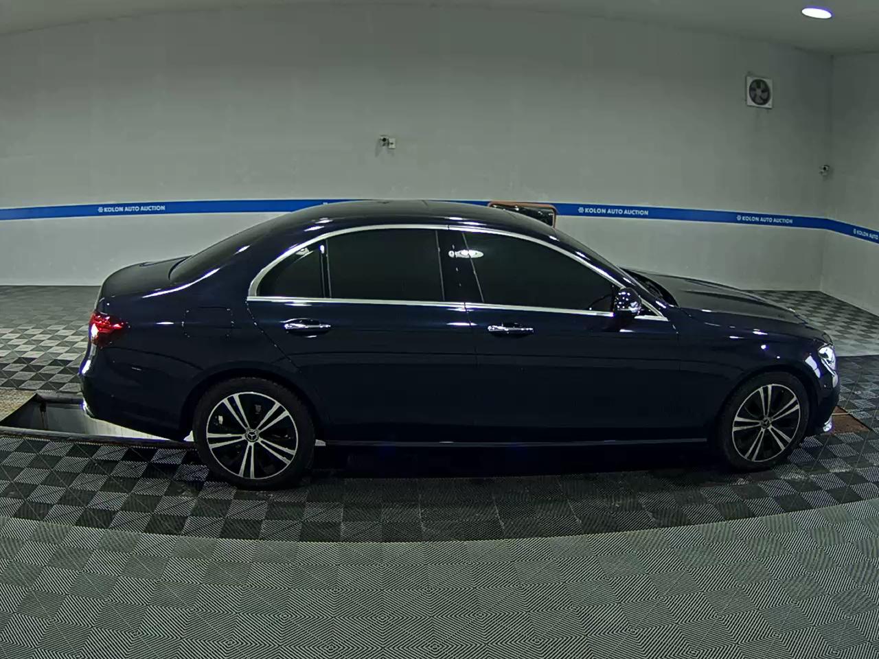 مرسيدس بنز E Class 2022 E250