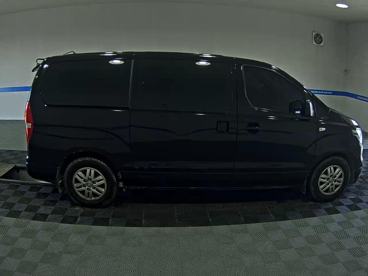 هيونداي جراند ستاركس 2019 VAN SMART