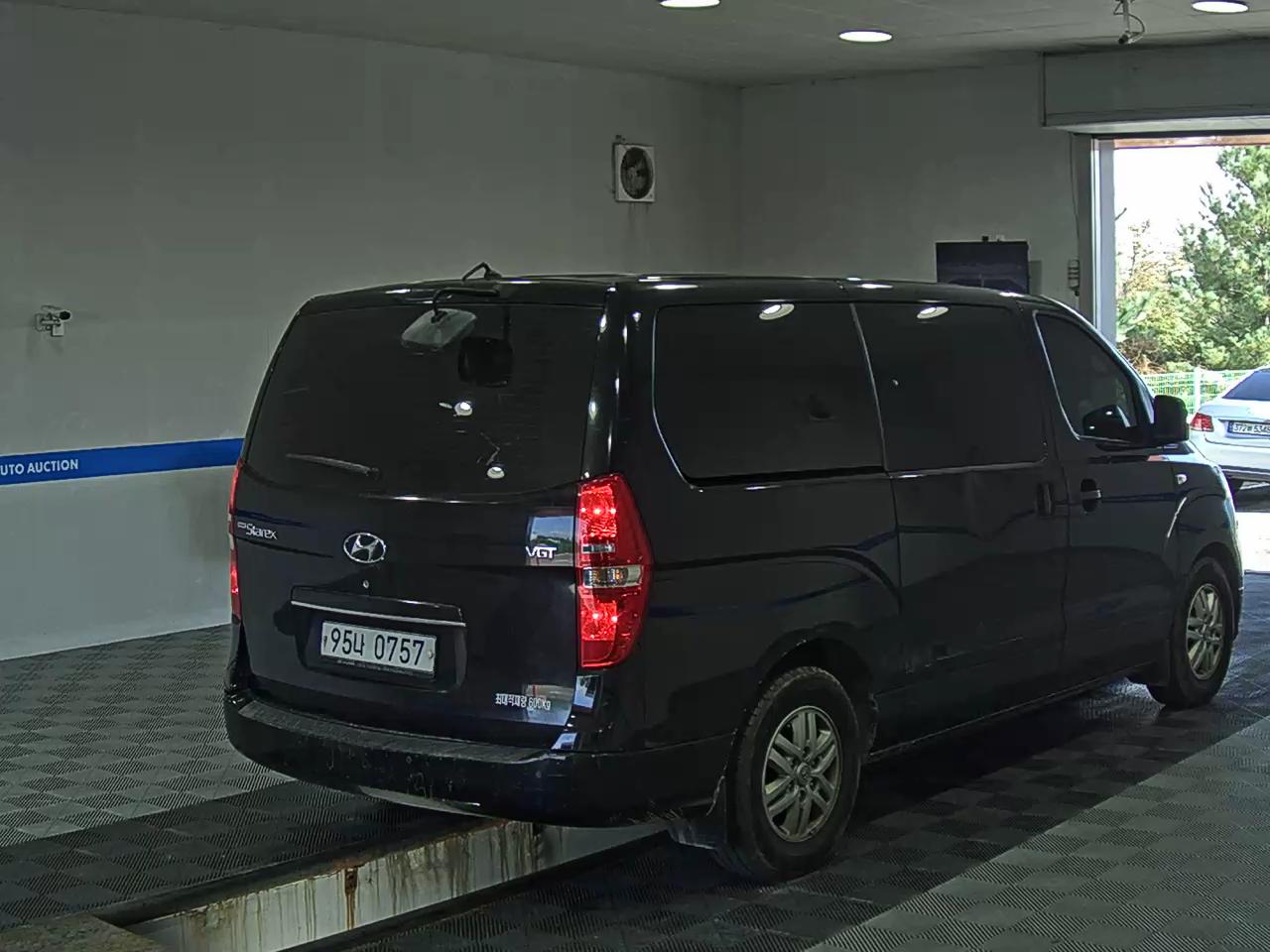 هيونداي جراند ستاركس 2019 VAN SMART