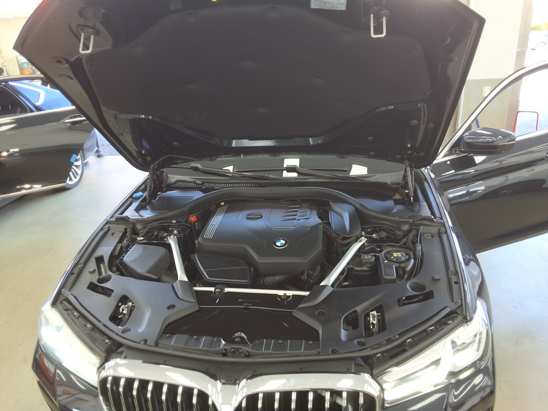 بي إم دبليو 5 Series 2023 SPORT