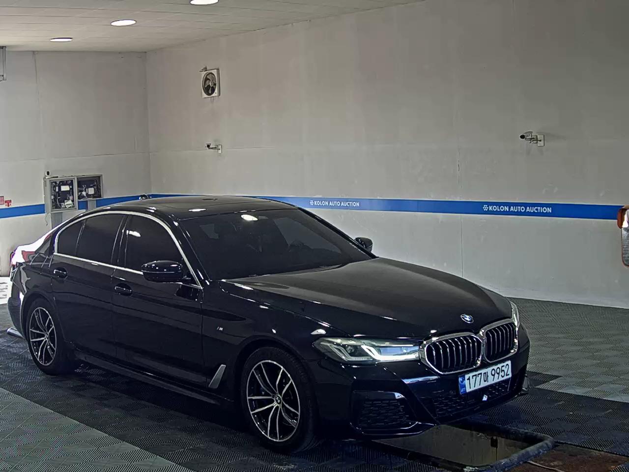 بي إم دبليو 5 Series 2023 SPORT