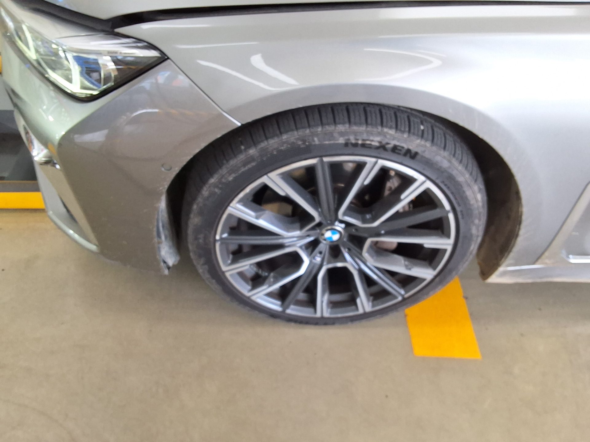 بي إم دبليو 7 Series 2021 SPORT