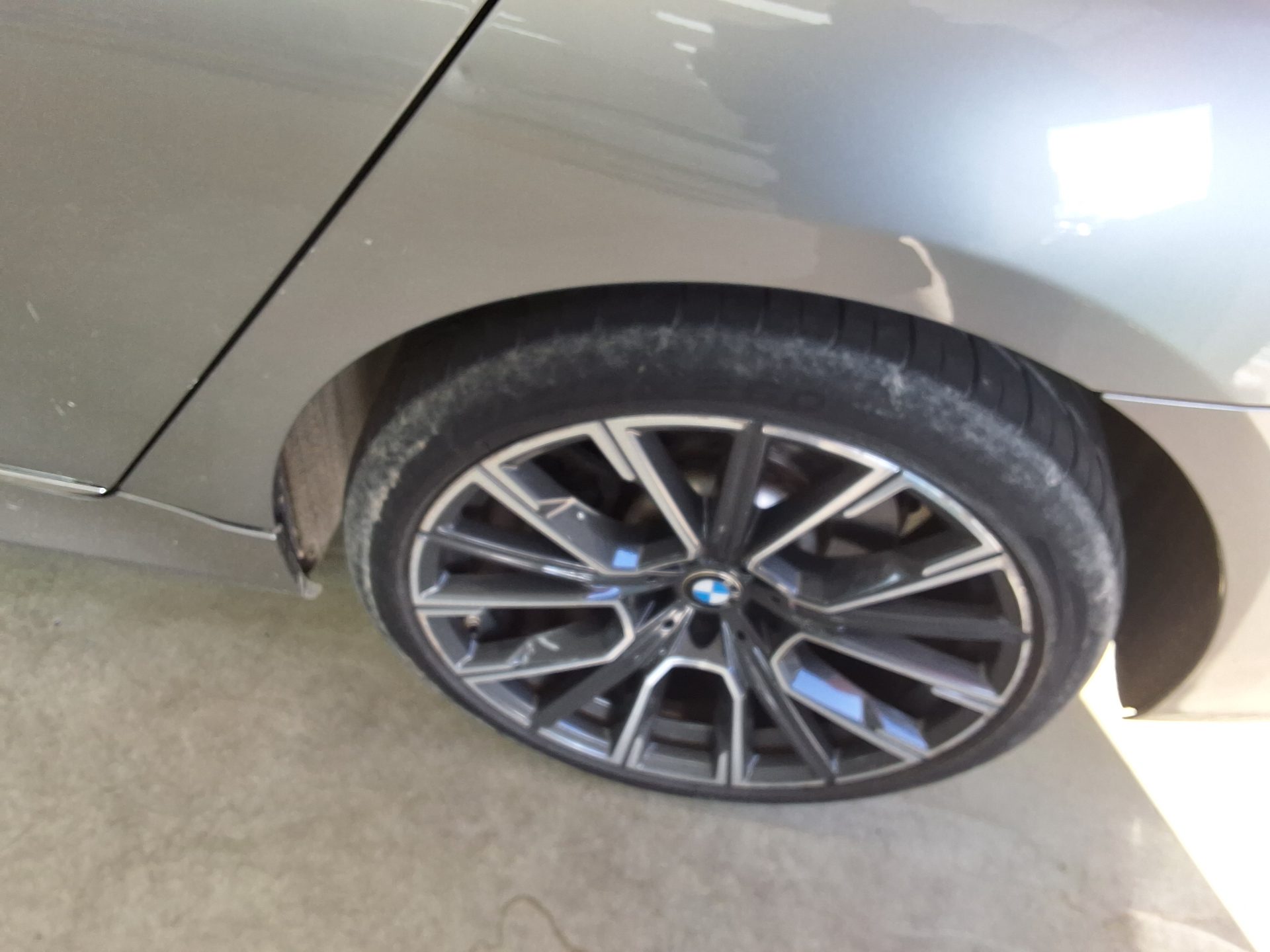 بي إم دبليو 7 Series 2021 SPORT