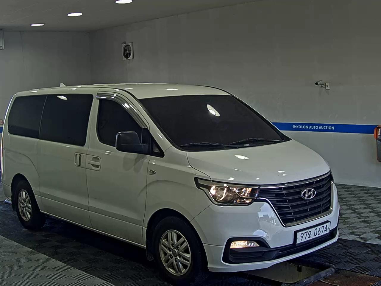 هيونداي جراند ستاركس 2019 VAN SMART
