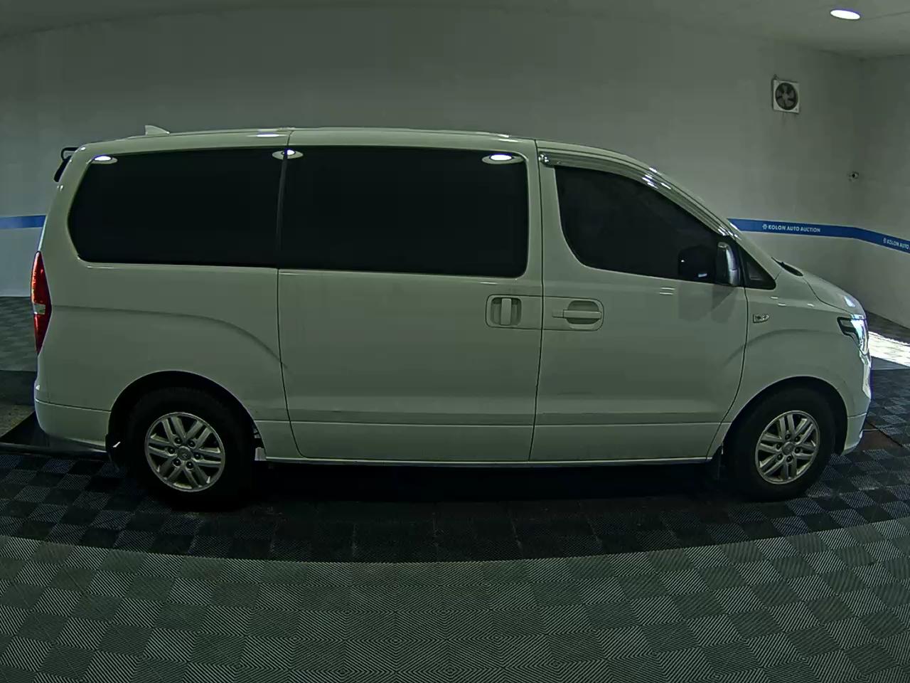هيونداي جراند ستاركس 2019 VAN SMART