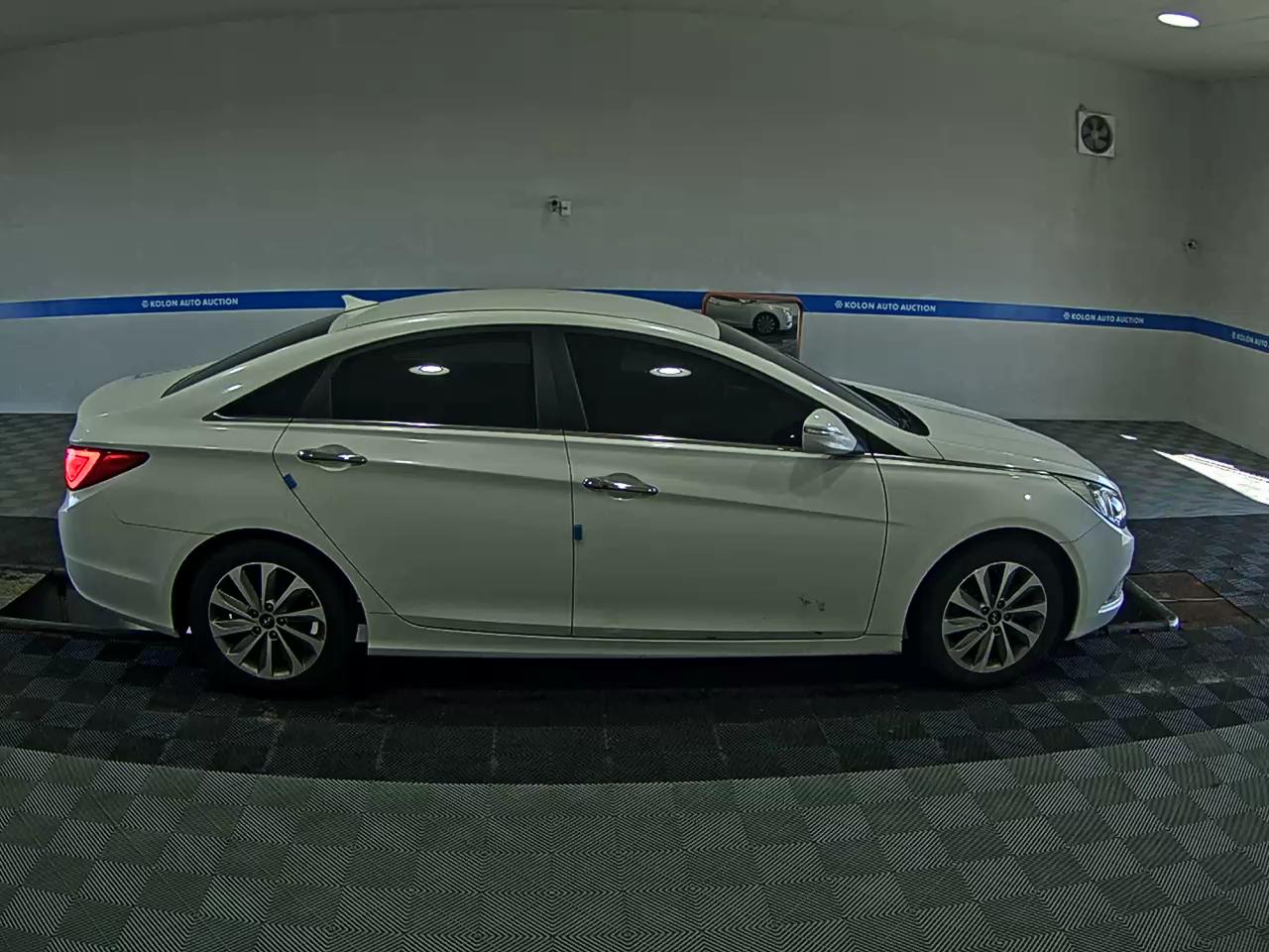 هيونداي سوناتا 2013 MODERN