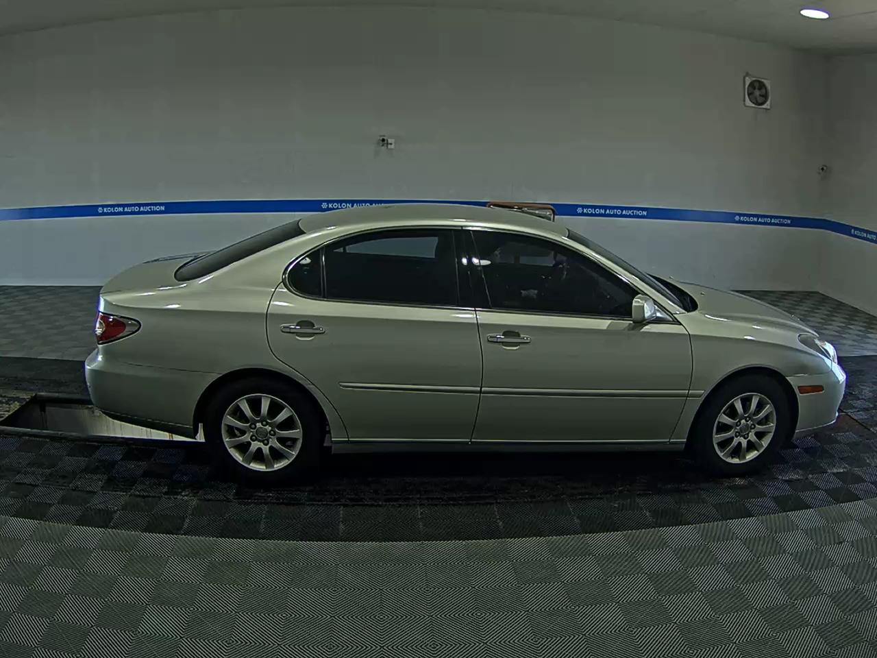 لكزس إي إس 2004