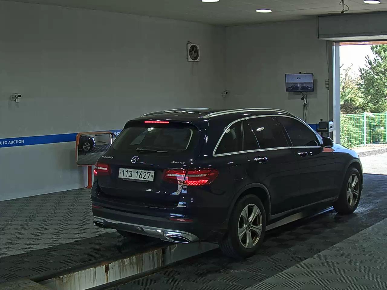 مرسيدس بنز جي إل سي Class 2017 4MATIC