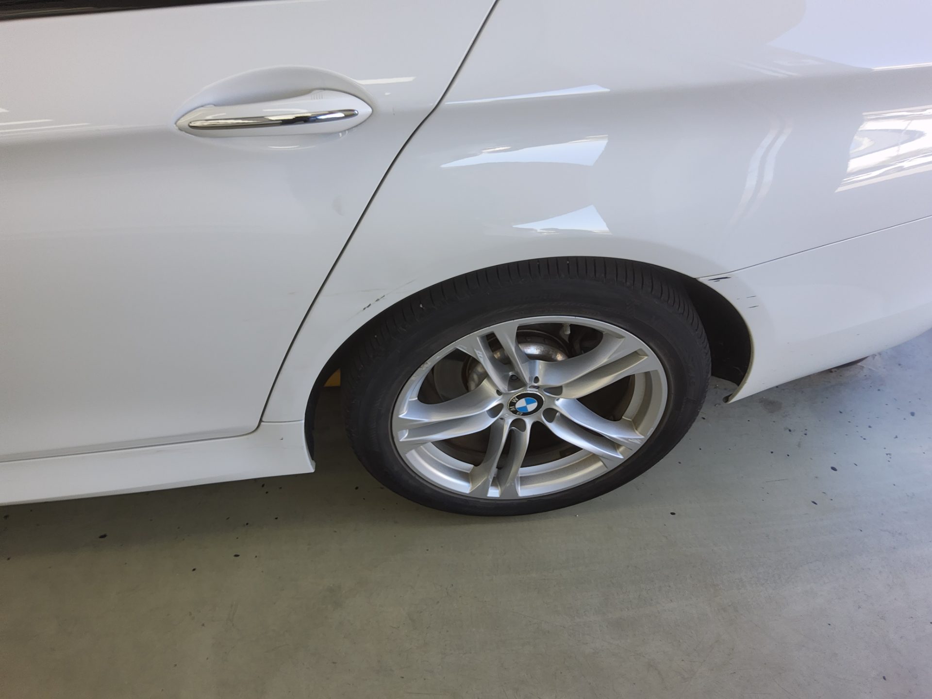 بي إم دبليو 5 Series 2016 520d