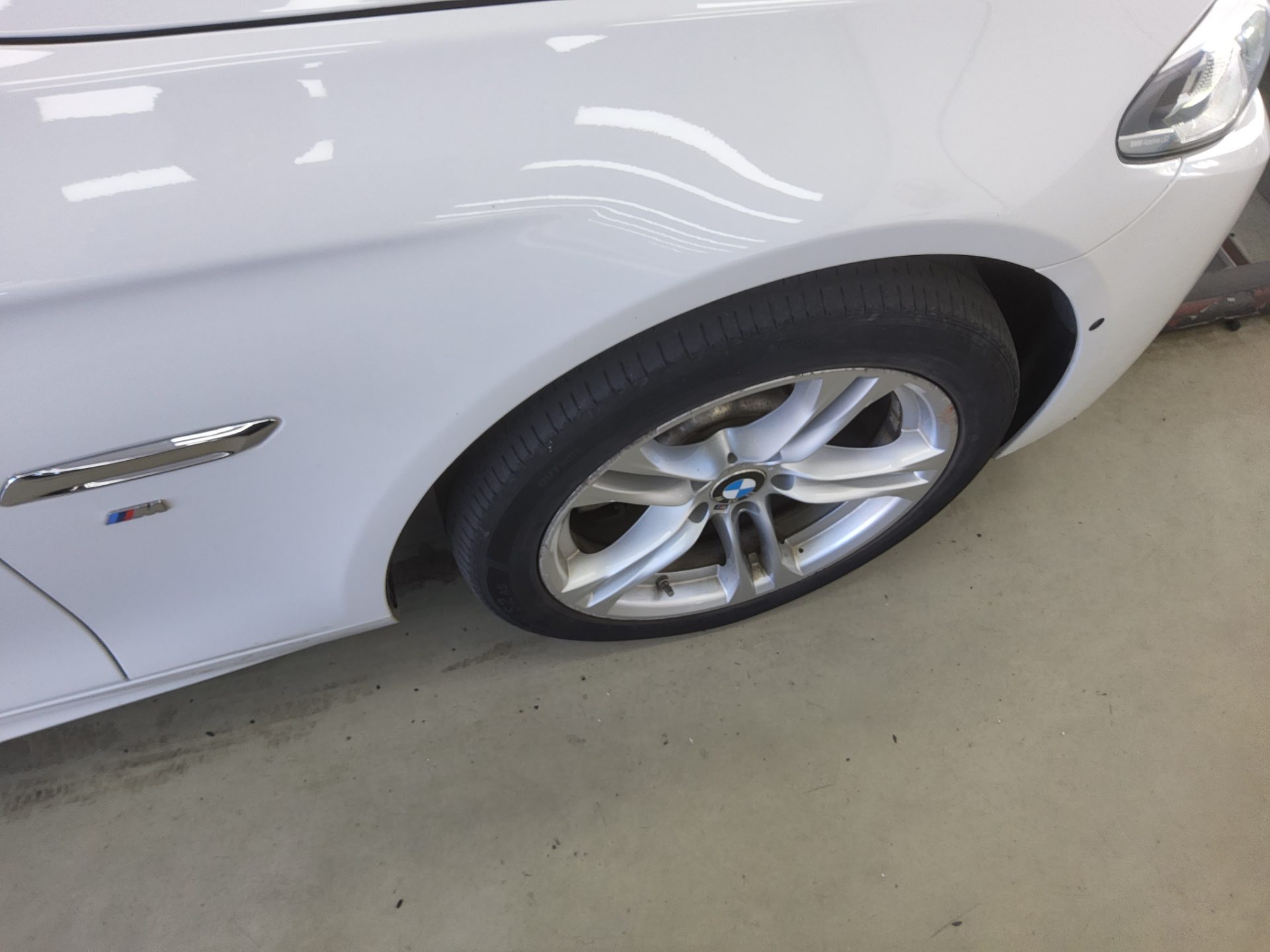 بي إم دبليو 5 Series 2016 520d