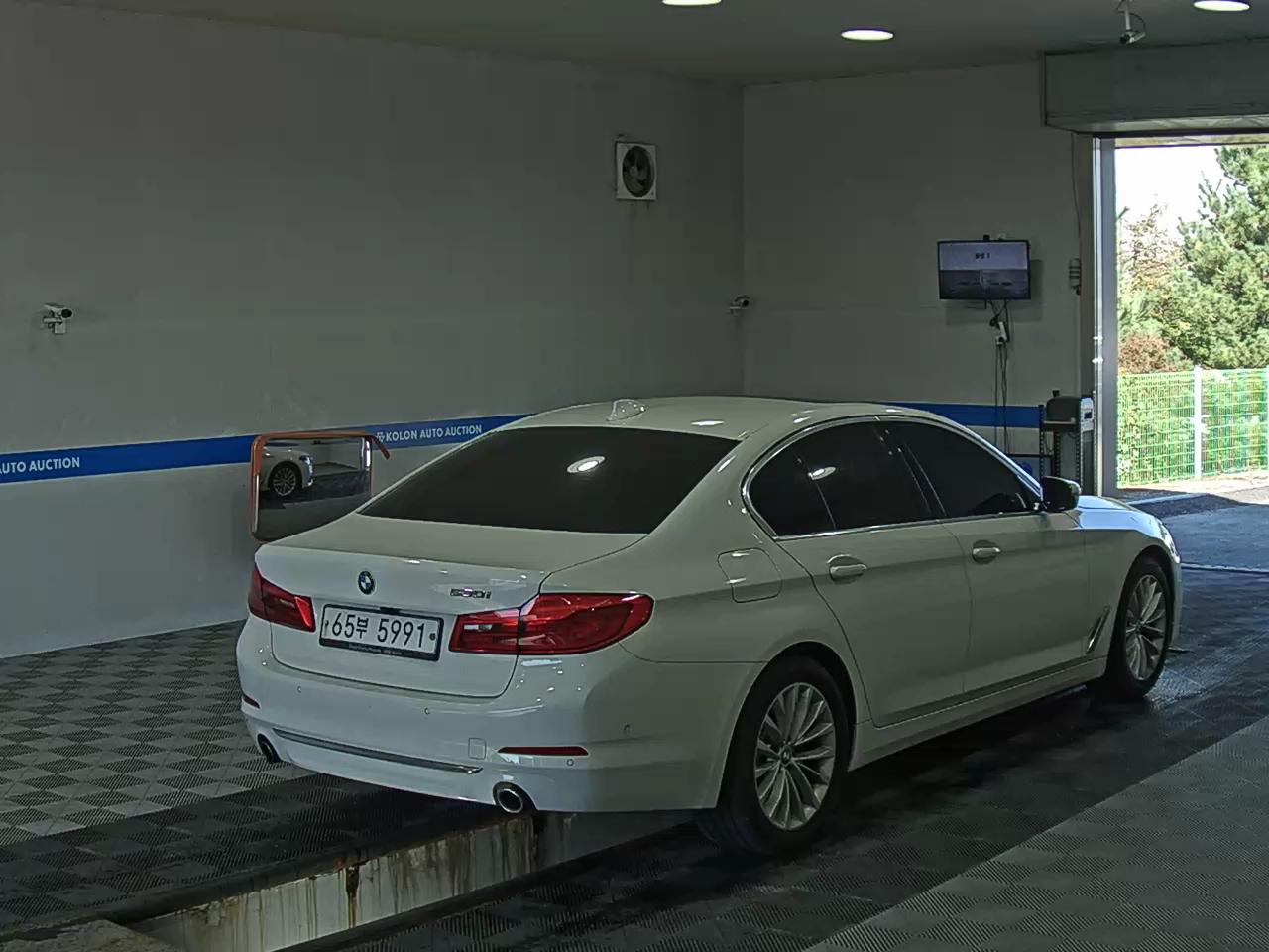 بي إم دبليو 5 Series 2019 فاخر LINE PLUS