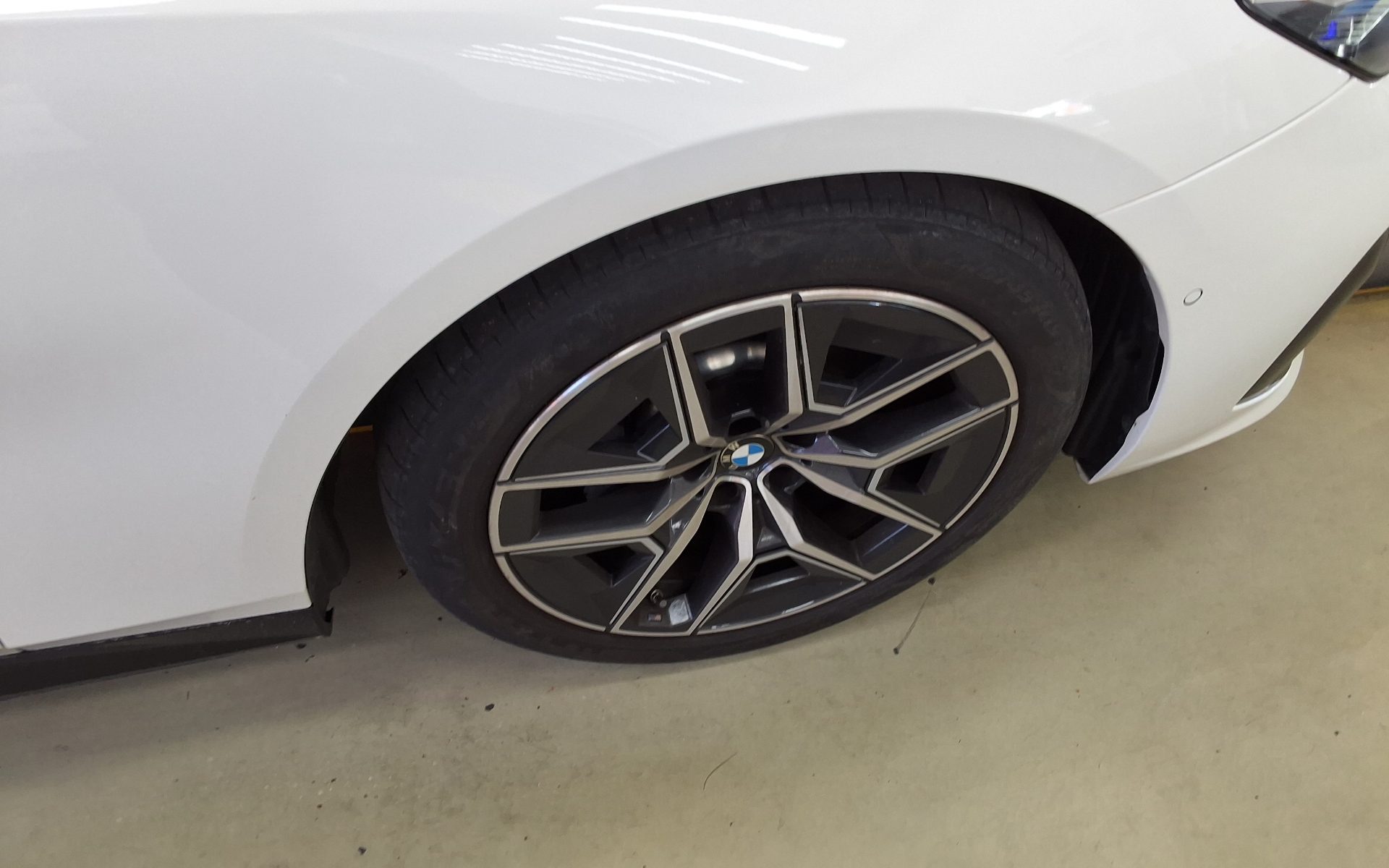 بي إم دبليو 5 Series 2024 SPORT
