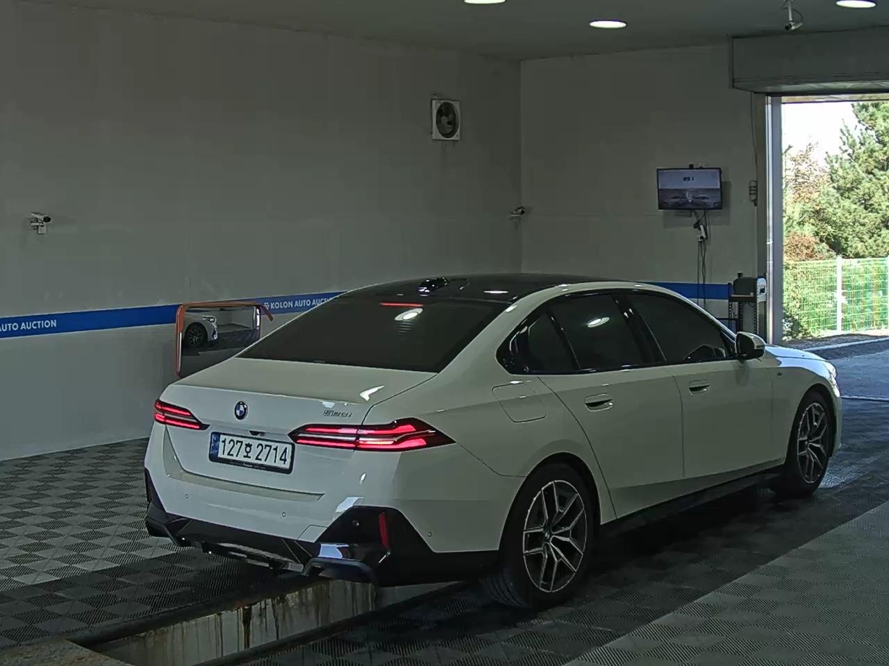 بي إم دبليو 5 Series 2024 SPORT