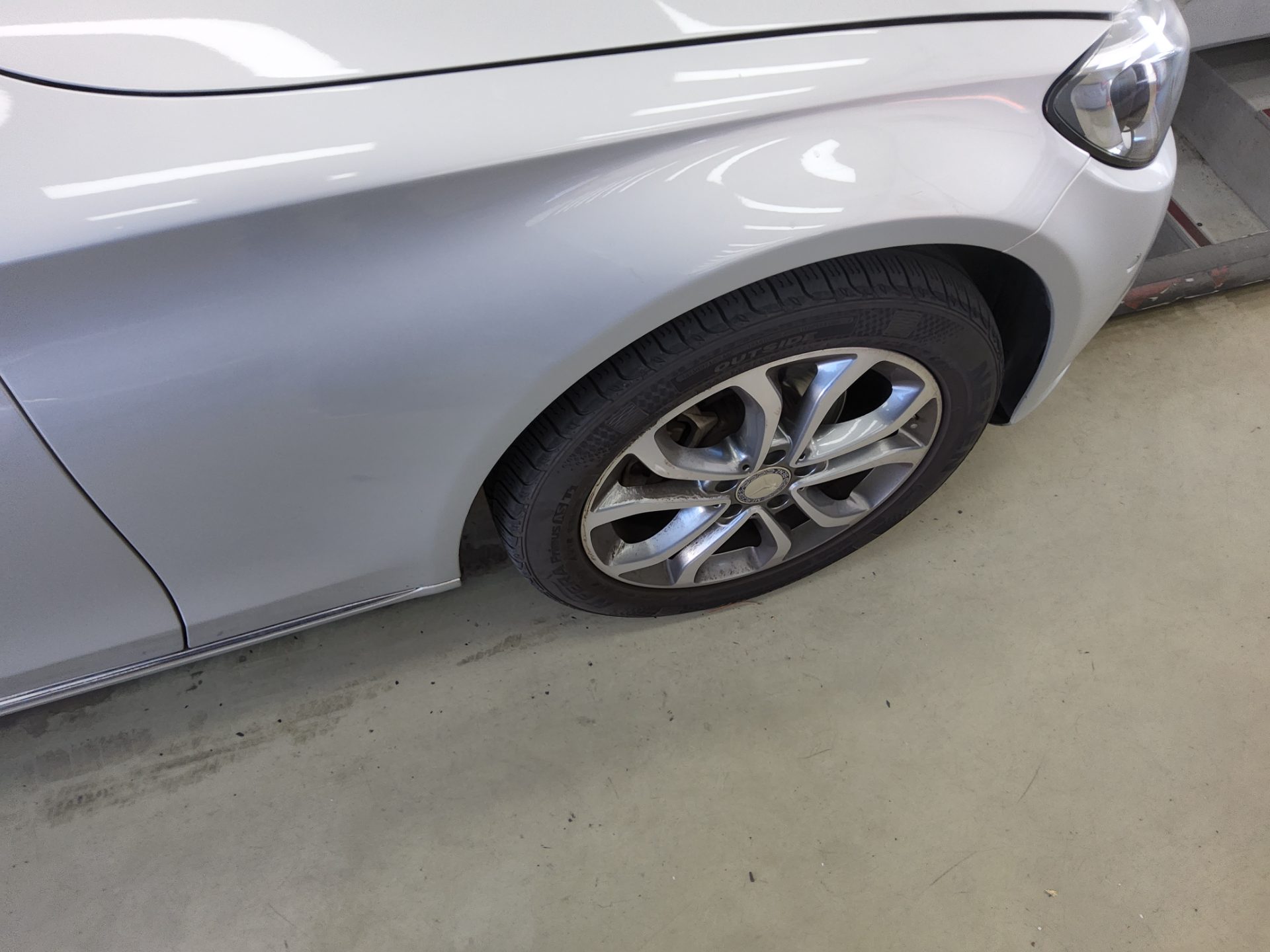 مرسيدس بنز C Class 2015 C200