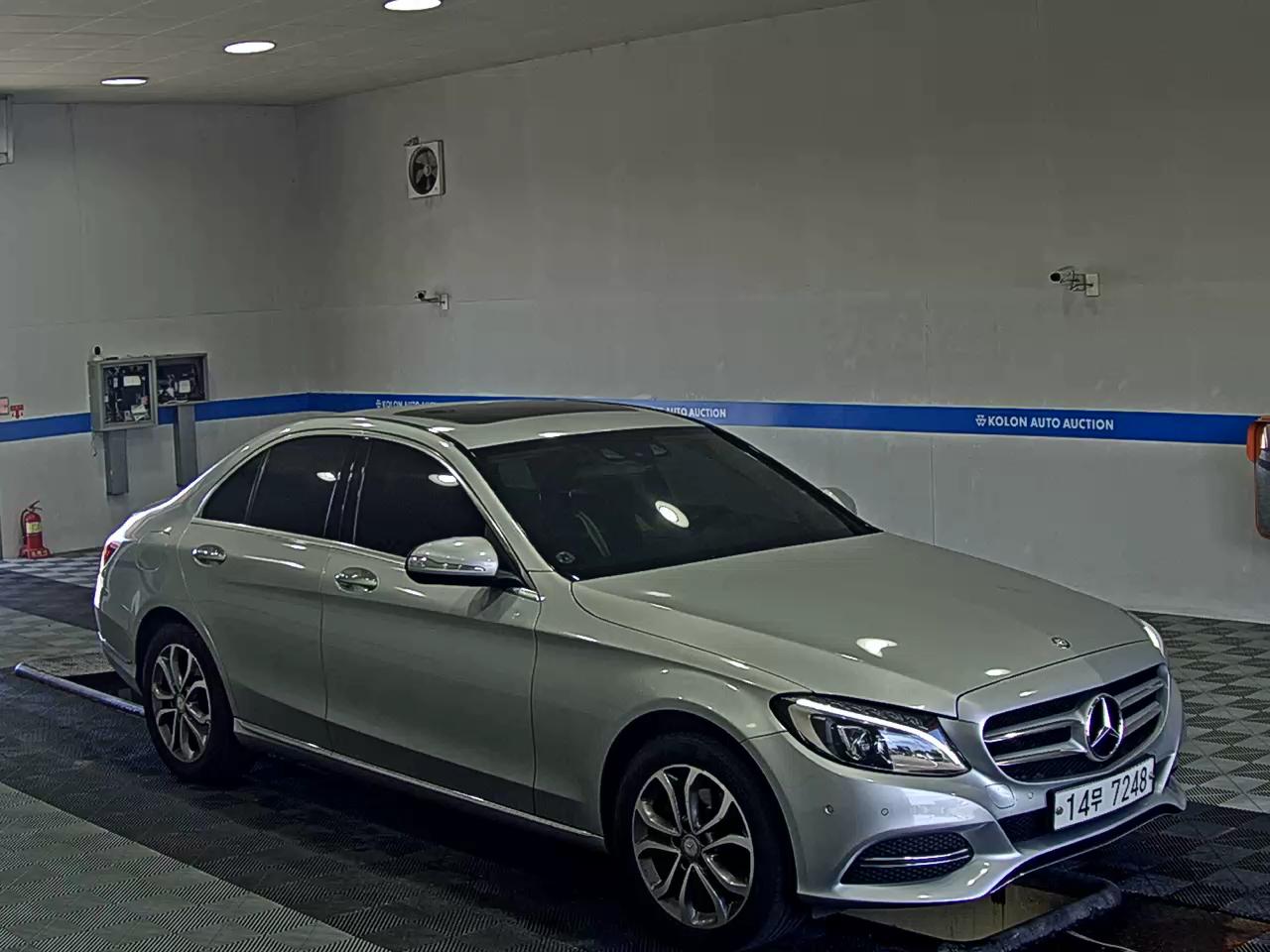 مرسيدس بنز C Class 2015 C200