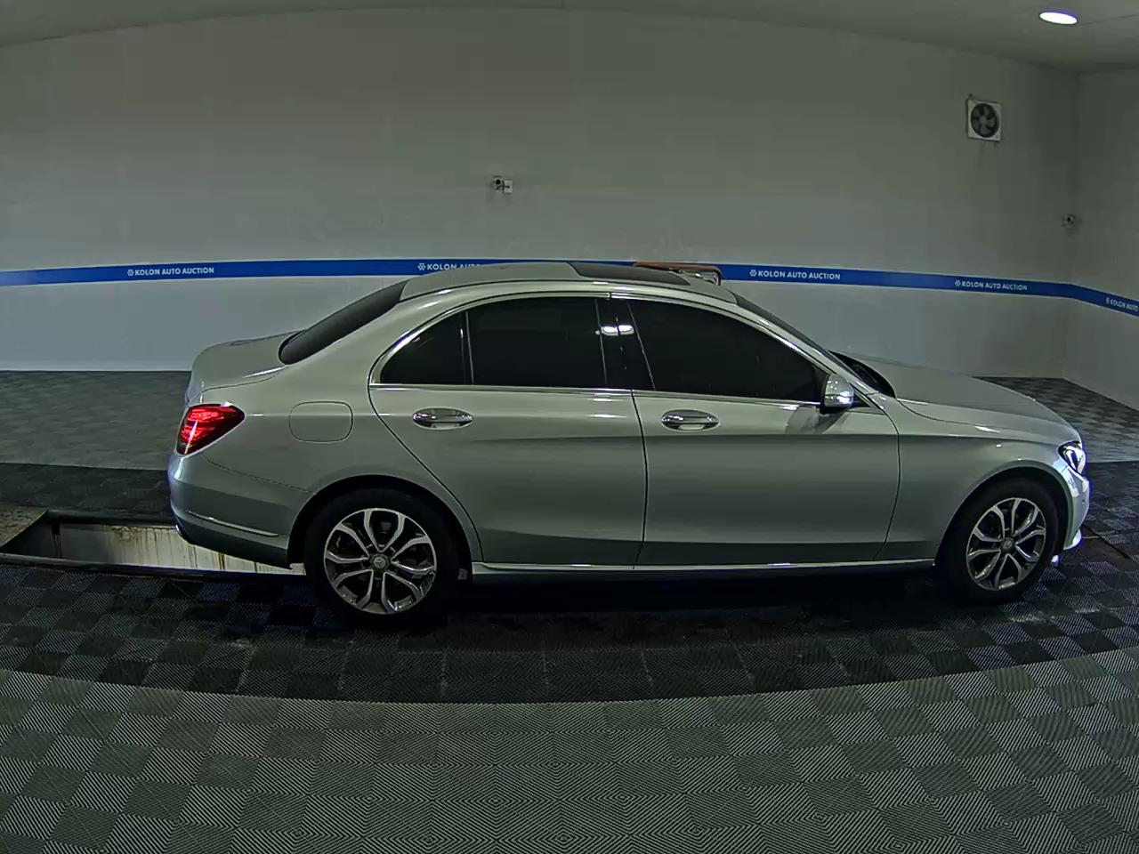 مرسيدس بنز C Class 2015 C200