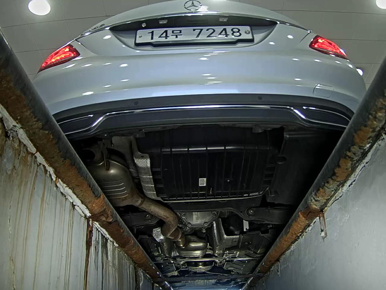 مرسيدس بنز C Class 2015 C200