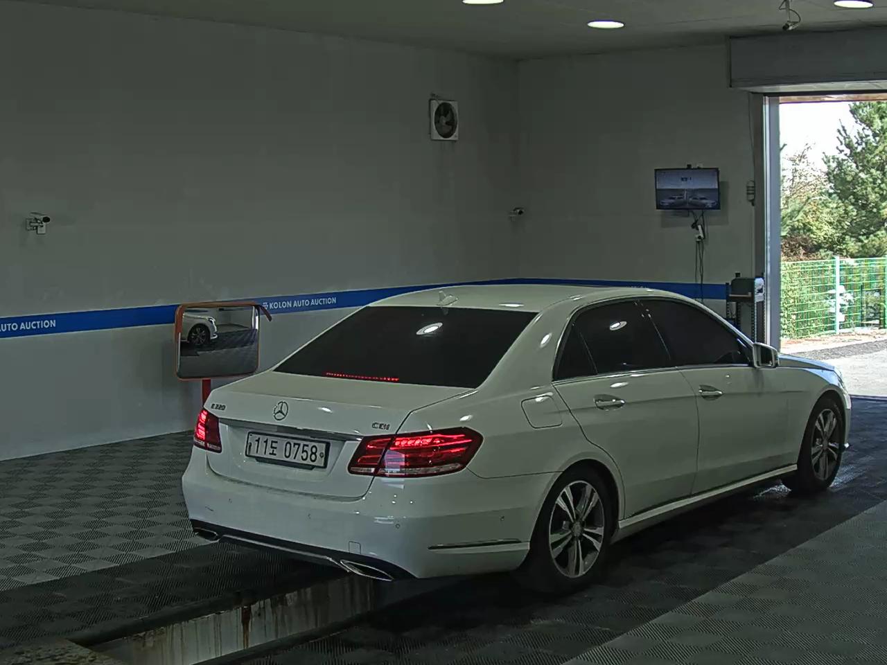 مرسيدس بنز E Class 2016 E220