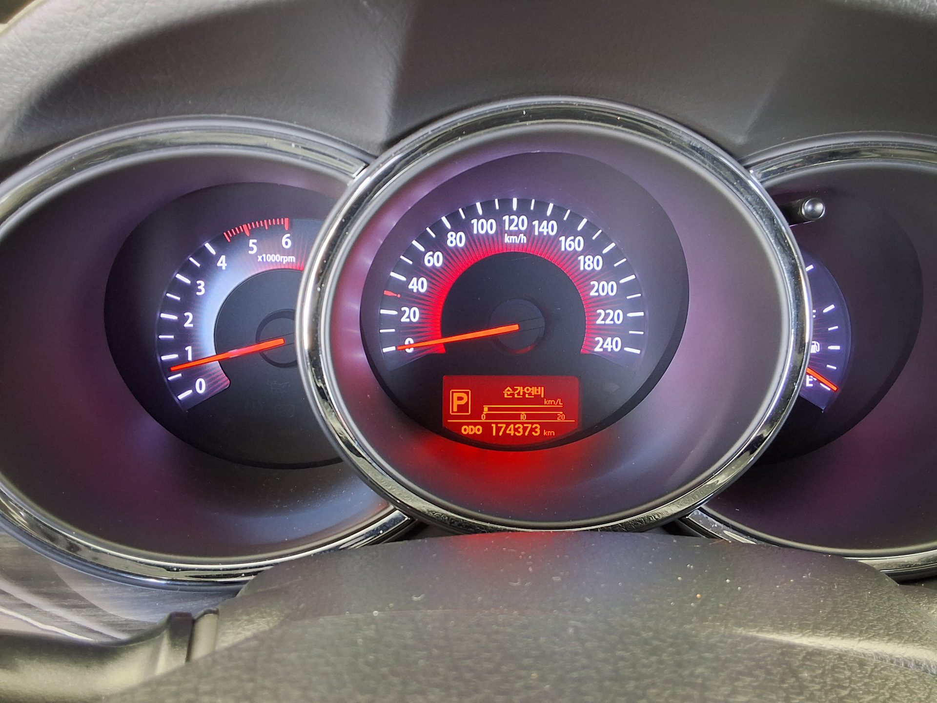 كيا سورينتو 2012 TLX فاخر
